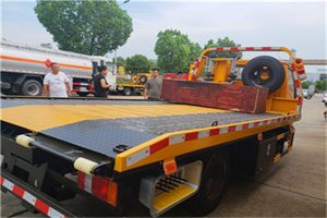 攀枝花西区附近拖车电话号码服务